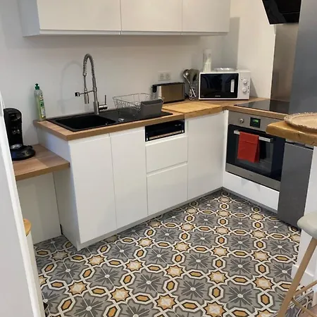 F2 Glamour Centre Historique *