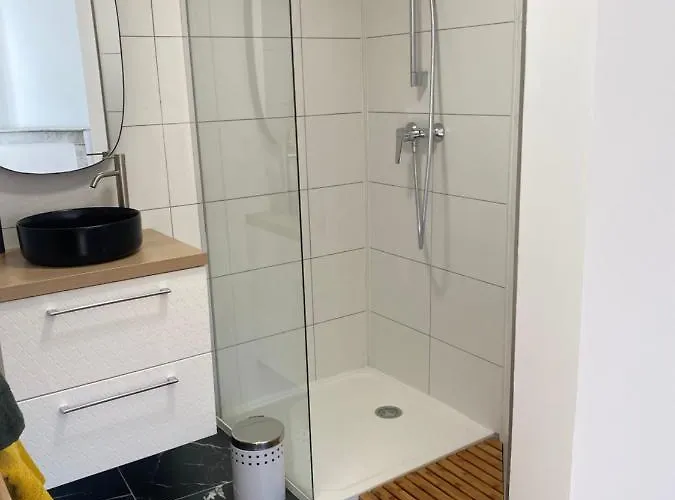 F2 Glamour Centre Historique * 阿雅克肖