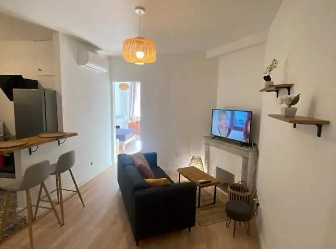 F2 Glamour Centre Historique Apartment